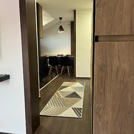 Garmani I Apartment