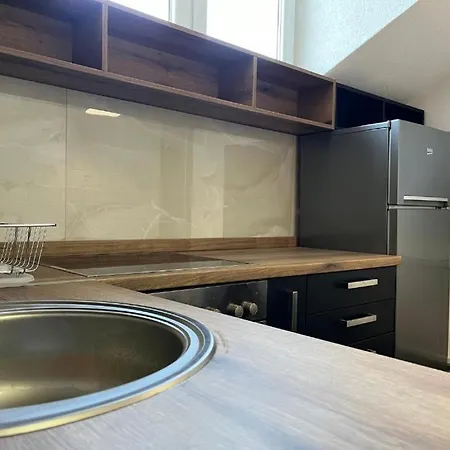 Apartment Garmani I *